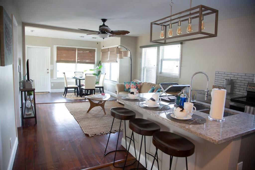 Two Bedroom Ranch With Private Deck Close To Beach ليك وورث المظهر الخارجي الصورة